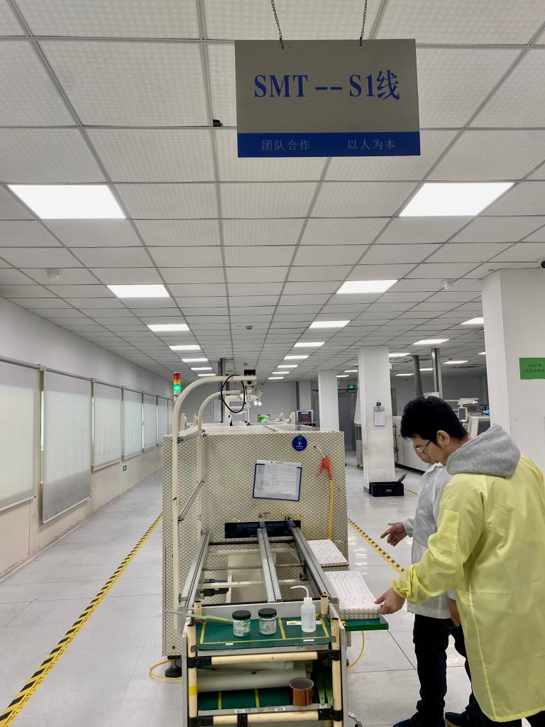 創(chuàng)新創(chuàng)業(yè)活力涌動 就業(yè)大省電子產(chǎn)品研發(fā)促就業(yè)觀察